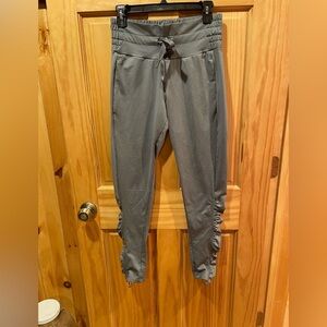 Jo + Jax Fiora Pant Light Gray joggers adult small 2-4  nwot